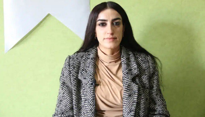 DEM Parti Van İl Eşbaşkanı Gönül Uzunay, delegeleri oylamaya çağırdı