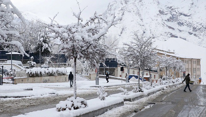 Van’da kar yağışı etkisini sürdürüyor!