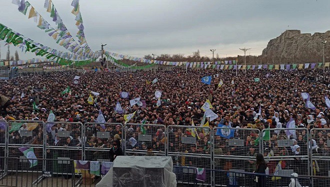 Van Newroz'u Canlı İzle (Newroz 2024)