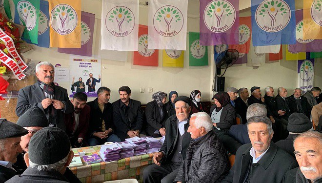 Ercişli İskî Aşiretinden DEM Partiye toplu destek