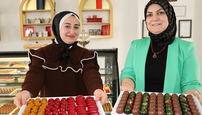 Eşi çikolata seviyor diye üretim atölyesi kurdu