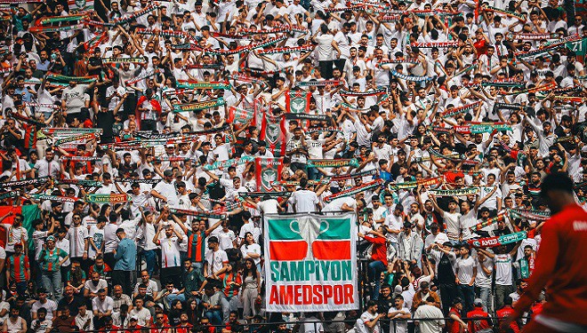 Amedspor Şampiyon Oldu! Halk sokağa döküldü