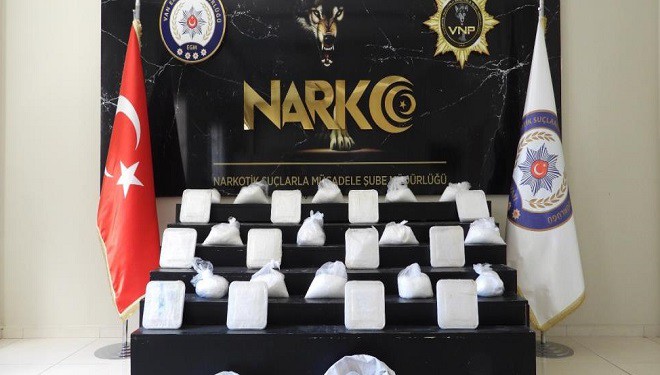 Tezeklerin arasında gizlenen 41 kilo metamfetamin ele geçirildi