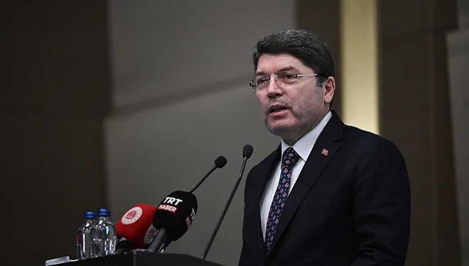 Kayyum atamaları devam edecek mi? Bakandan açıklama