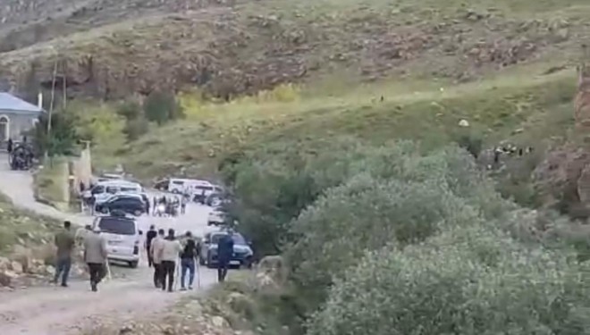 Bahçesaray'da kaybolan 4 yaşındaki çocuk için ekipler alarma geçti