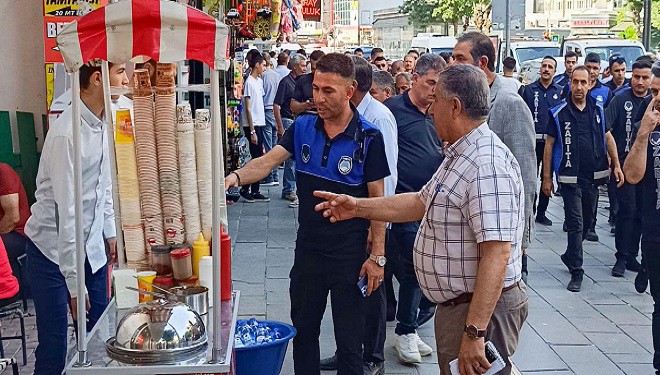 Van genelinde seyyar satıcı denetimleri sürüyor