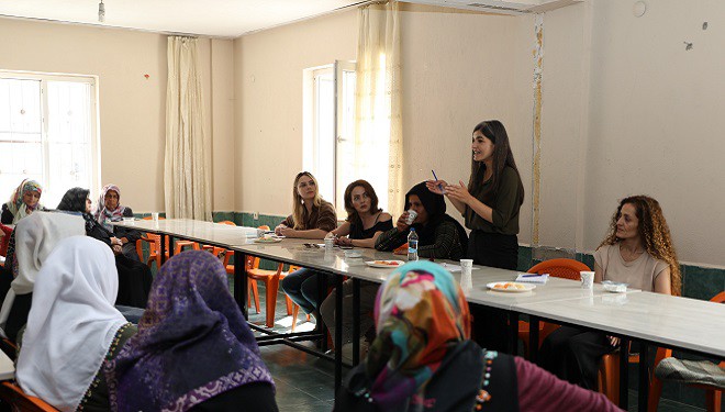 Eşbaşkan Şedal Şamranaltı Mahallesindeki kadınlarla buluştu