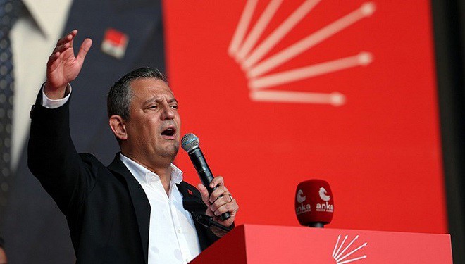 Özgür Özel'den erken seçim çıkışı: 'Bu maaşlarla, yönetimle geçim olmuyor'