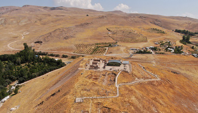 Urartu tarihine ışık tutuna 36 yıllık kazı