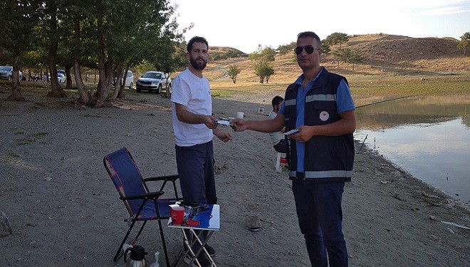 Van'da amatör balıkçılar denetime takıldı: Küçük balıklar suya bırakıldı