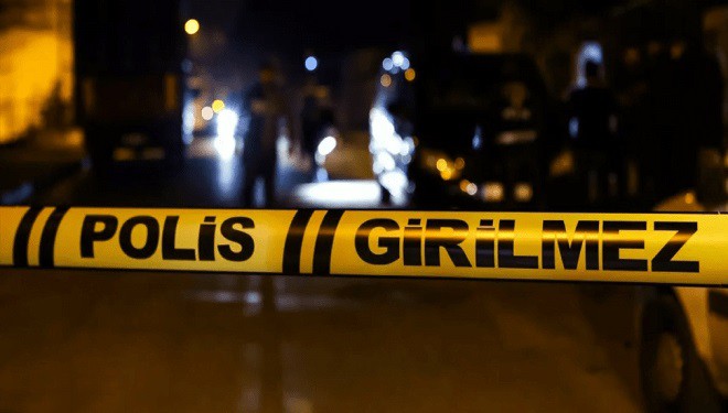 Hastane bahçesinde dehşet: Eşini silahla öldürüp intihar etti
