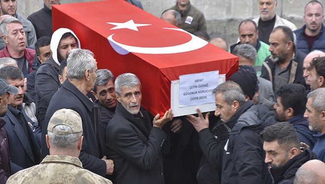 Kalp krizi sonucu hayatını kaybeden güvenlik korucuları son yolculuklarına uğurlandı