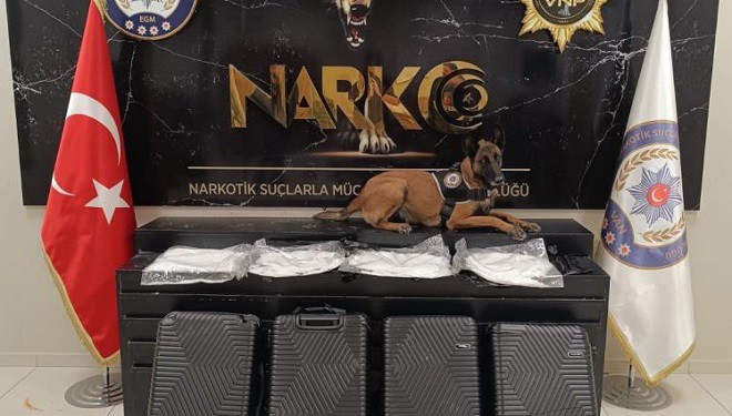 Van'da uyuşturucuyla uçağa binmek isteyen 2 kişi yakalandı