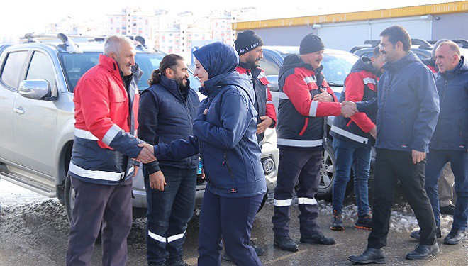 Edremit Belediyesi karla mücadele çalışmaları kapsamında kriz masası kurdu 