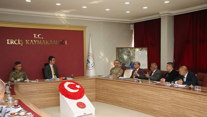Erciş'te "El Yapımı Patlayıcılarla Mücadele Toplantısı" yapıldı