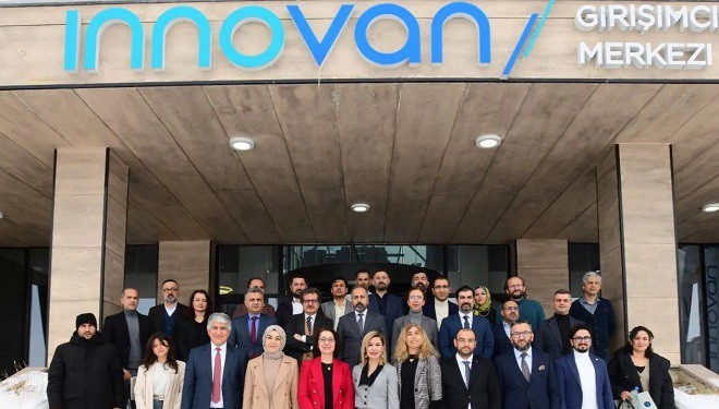 Van YYÜ’de 40 kişi İnnovan Mentorluk Programını başarıyla tamamladı