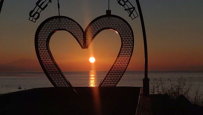 Van'da eşsiz günbatımı