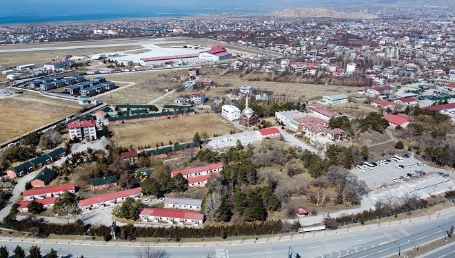 Van'daki eski DSİ yerleşkesi valilik mi olacak? Millet bahçesi mi?
