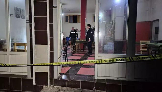 17 yaşındaki çocuk kahvehaneyi basıp, 2 kişiyi tabancayla öldürdü