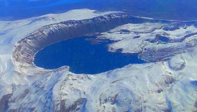 Nemrut Krater Gölü havadan görüntülendi