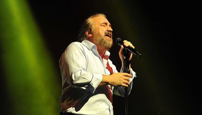 Konser sırasında fenalaşan Volkan Konak yaşamını yitirdi!