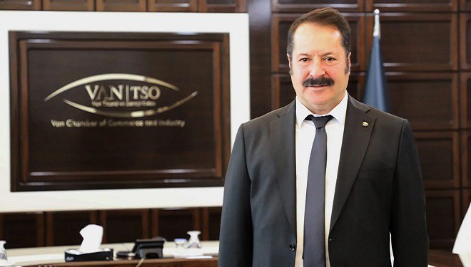 Başkan Çeliktaş: Tebriz-Van tren seferlerinin başlatılması da gerekiyor