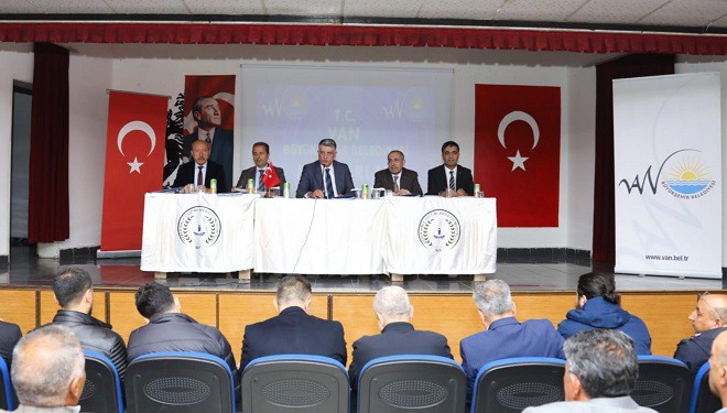 Van Büyükşehir Belediyesi muhtar buluşmalarını Saray ve Özalp ilçeleri ile sürdürdü