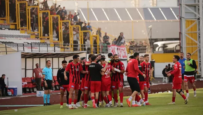 Vanspor, Aksarayspor'u eleyerek yarı finale yükseldi