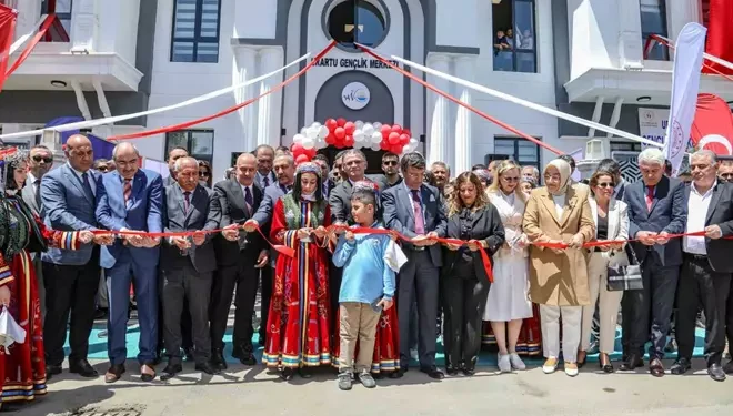 Van’da 4 gençlik merkezinin açılışı yapıldı