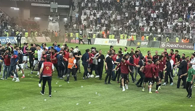 "Bir maçtan fazlası, sporun linç kültürüne dönüşen yüzü" Ayşe Minaz Yazdı...