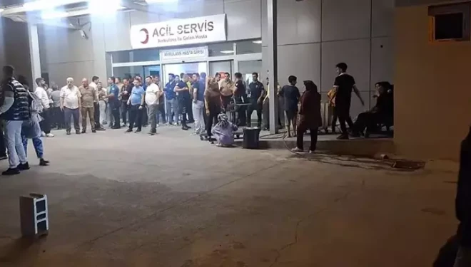 Husumetli akrabalar arasında silah ve bıçaklı kavga; 2 ölü, 9 yaralı