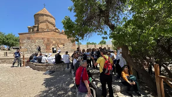22. Akdamar Çocuk ve Gençlik Tiyatroları Şenliği sona erdi