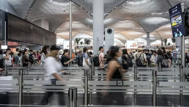 Kurban Bayramı tatili uzatılacak mı? Bakan Tekin Van'da açıkladı