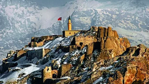Van Kalesi Yol Tarifi - Van Kalesi'ne Nasıl Gidilir?