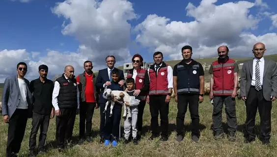 Van’da 3 yılda 2 bin 375 çiftçiye 235 bin koyun desteği verildi