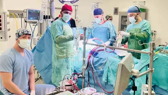 Van’daki Kalp Merkezinde 1000'inci açık kalp ameliyatı başarıyla yapıldı