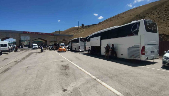 Umman, İran’daki vatandaşlarını tahliye ediyor