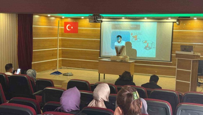 Başkale’de öğretmenlere sağlıklı yaşam eğitimi