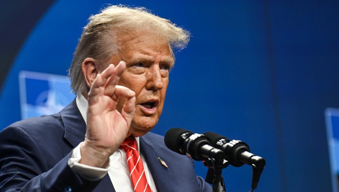 Trump’tan İran’ın dini lideri Hamaneyi hedef aldı