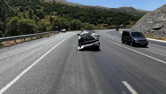 Tatvan-Van kara yolunda kaza! 5 yaralı