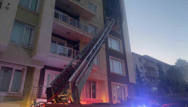 Van’da korkutan ev yangını