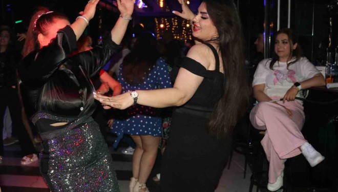 İranlılar Van’da eğlenmeye devam ediyor
