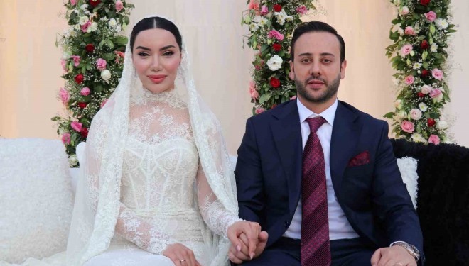Vanlı iş adamından takısız düğün