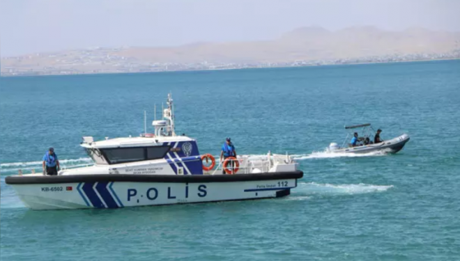 Van'da, deniz polisi boğulma vakalarına karşı uyardı