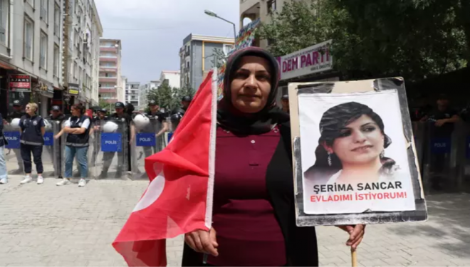 Kızı dağa kaçırılan anne: Silah yerine kalem alın
