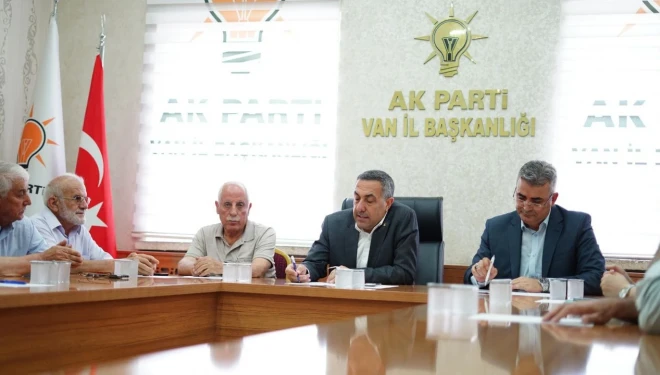 Başkan Arvas, Eğitim Komisyonu ile Van'ın eğitim sorunlarını konuştu