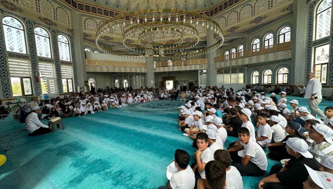 Tuşba’da Yaz Kur’an Kursları düzenlenen programla sonra erdi