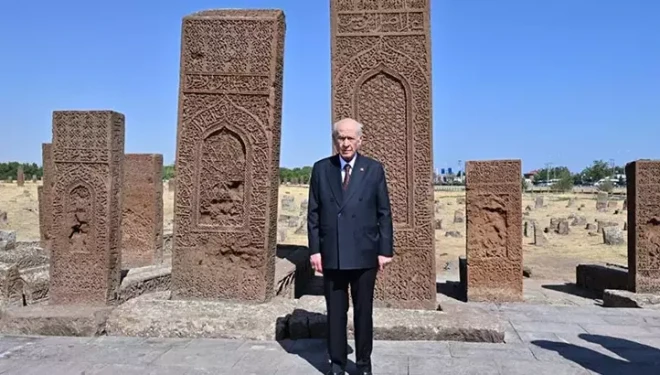 Bahçeli: Önümüzdeki altın fırsat heba edilmemeli