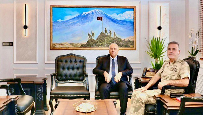 Kandaşoğlu’ndan Van’a yeni atanan Tuğgeneral Avkıran'a ziyaret