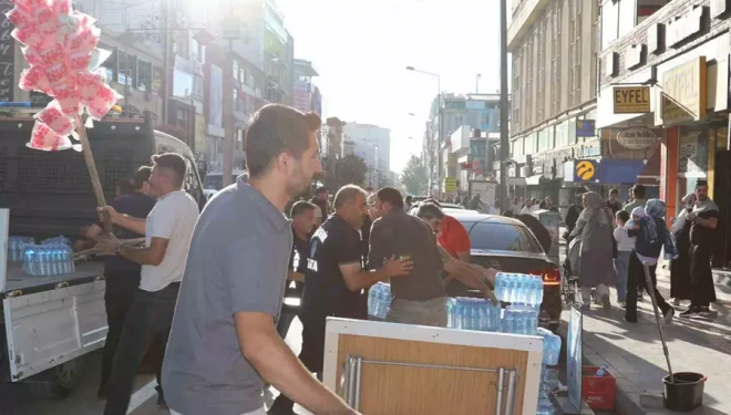 Van Büyükşehir Belediyesi'nden kaldırım denetimi